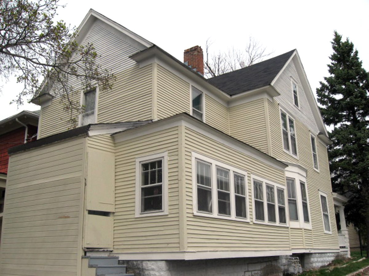 Property photo 3 - Estate Auction - Great Investment Opportunity